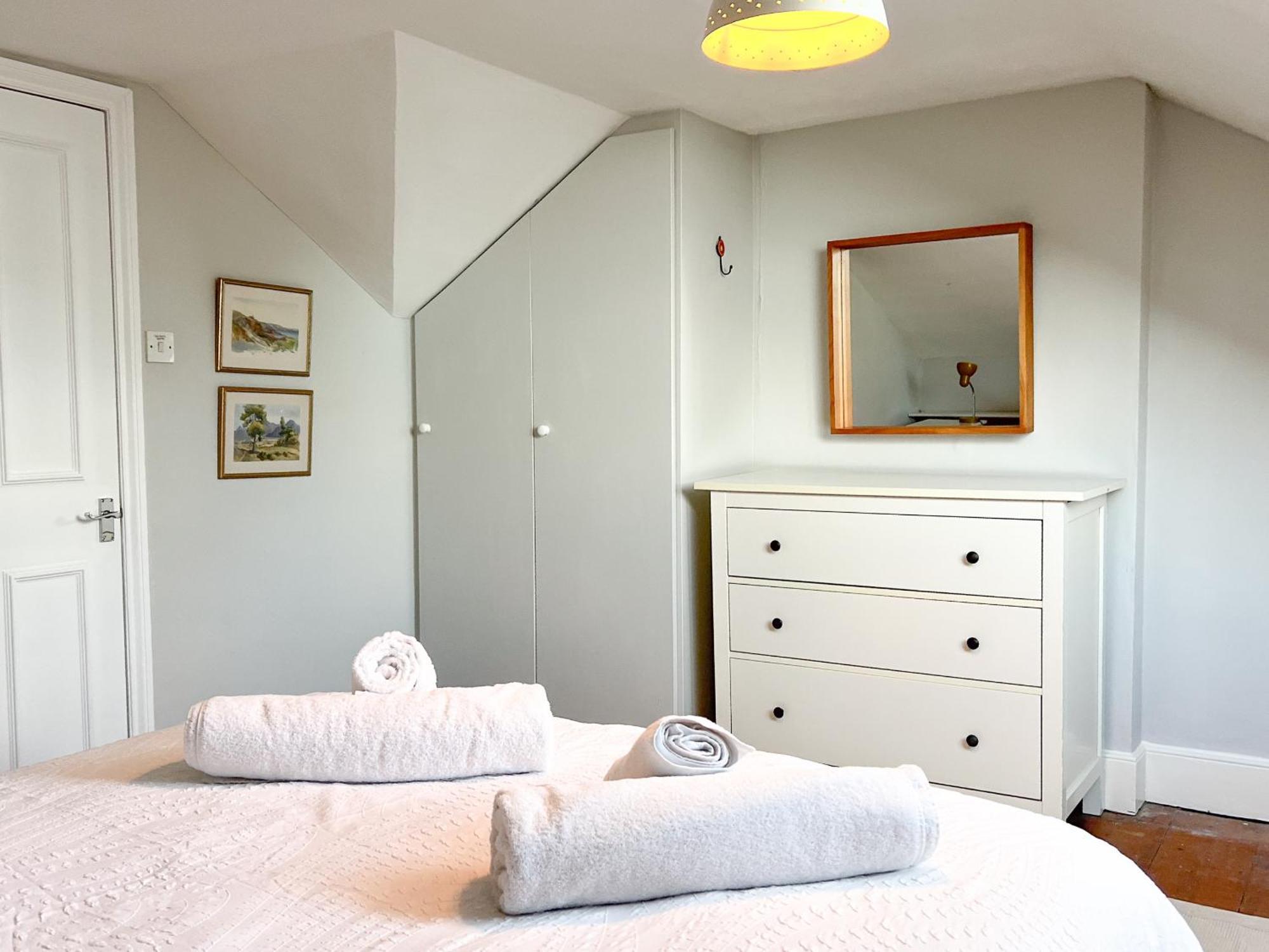 Arden Villa, Sleeps 8, Moments From The Golden Sandy Beach Of Ryde Ryde  Exterior photo